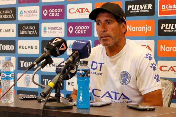 Godoy Cruz y Lanuacutes reanudan la Superliga