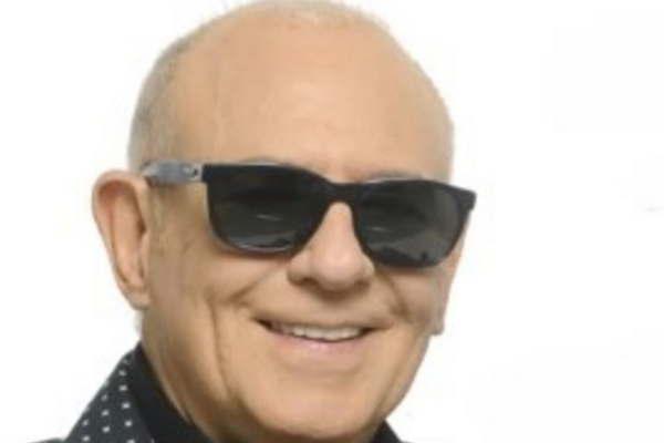 Murioacute en EEUU el cantautor argentino Roberto Livi