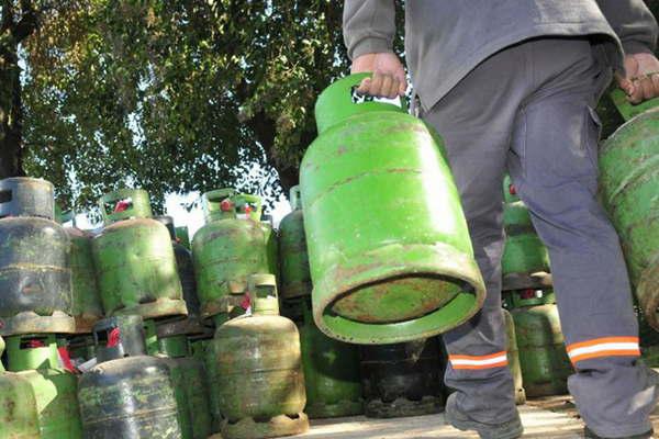 La garrafa social de 10 kg sube un 37-en-porciento- y costaraacute 296