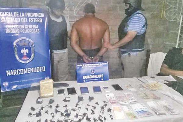 Realizaron allanamientos secuestraron marihuana y apresaron a un matrimonio