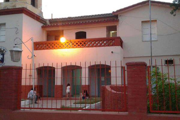 Celoacute a su marido con su sobrina de 13 antildeos y agredioacute fiacutesicamente a la menor