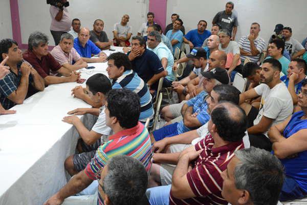 Ersa decidioacute prorrogar por 15 diacuteas maacutes el servicio e hizo marcha atraacutes con los despidos 