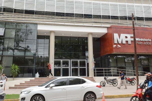 Definen la suerte de un joven que habriacutea abusado de una nintildea