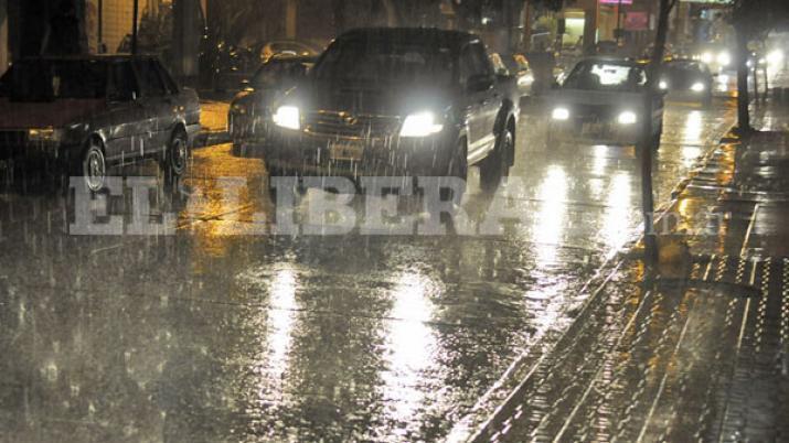 Llegó la lluvia que todos esperaban en Santiago