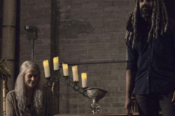 Difunden imaacutegenes de episodios de The Walking Dead