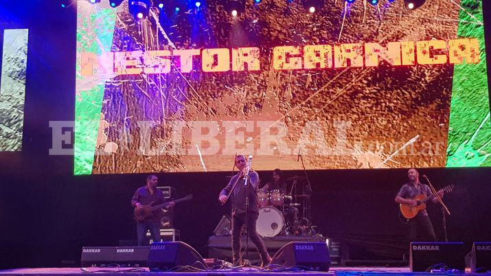 EN VIVO Miraacute la uacuteltima noche salamanquera a puro folclore santiaguentildeo