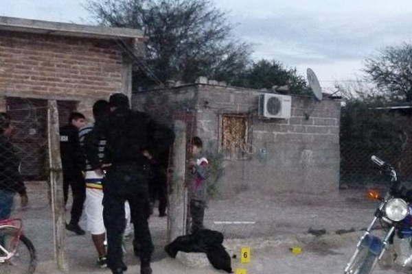 Alcoholizado destruyoacute los bienes de su casa amenazoacute e intentoacute agredir a su pareja