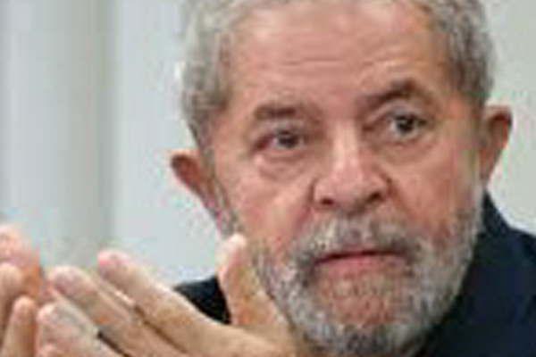 La Justicia brasilera condenoacute al ex presidente Lula  a doce antildeos y once meses de prisioacuten por corrupcioacuten
