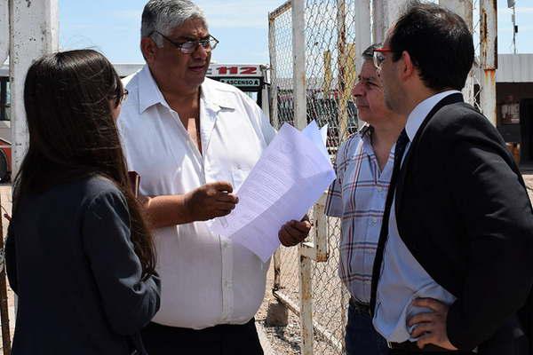 La comuna le rescindioacute el contrato a Ersa y  reasignoacute a 3 empresas locales las liacuteneas que operaba 