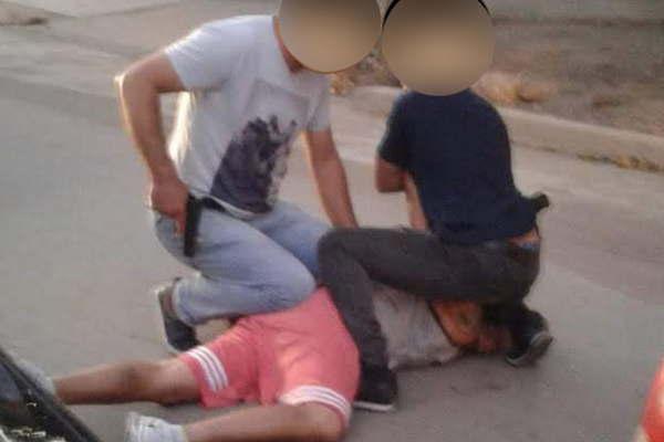 Asaltantes a joyeriacutea salpicados con drogas y guerra sin cuartel con dos homicidios en Mendoza