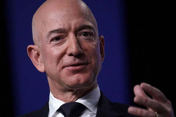 Explosiva denuncia del CEO de Amazon salpica a Trump 