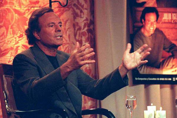 Julio Iglesias en lo maacutes alto de la muacutesica 