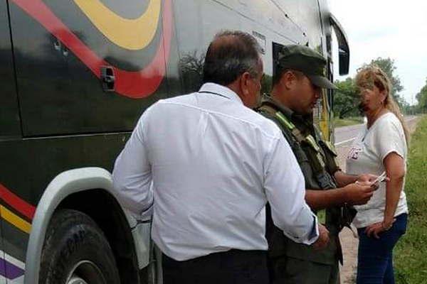 Detienen a una mujer que transportaba a dos menores bolivianos para explotarlos laboralmente