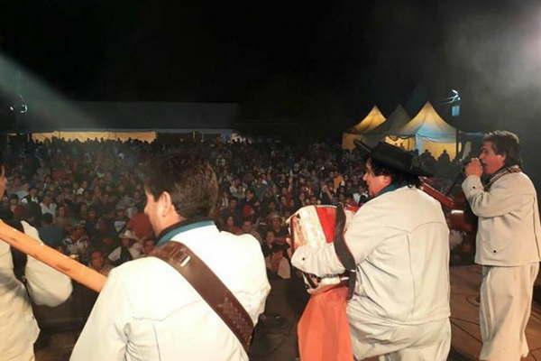 Garza y zonas vecinas palpitan la XII edicioacuten del Festival del Canto Sachero