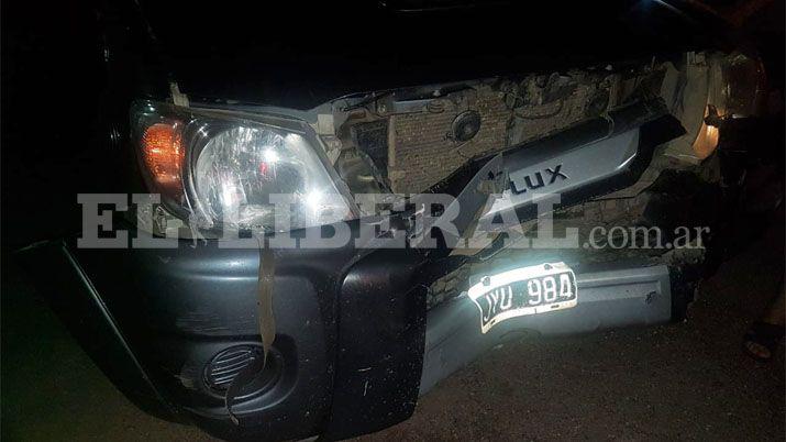 Matrimonio y su hijo de un antildeo se salvan de milagro tras chocar una vaca