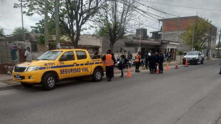 Quimiliacute- secuestran 20 motos en un operativo de la Policiacutea