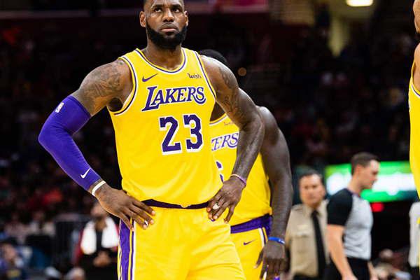 El equipo de Lebron James enfrenta al de Stephen Curry