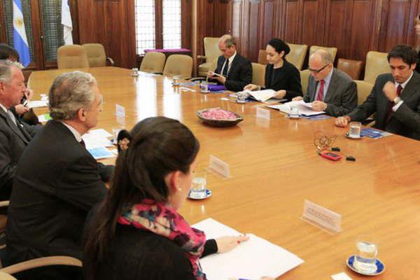 Concluye misioacuten del FMI y el Gobierno espera que habilite us10700 M