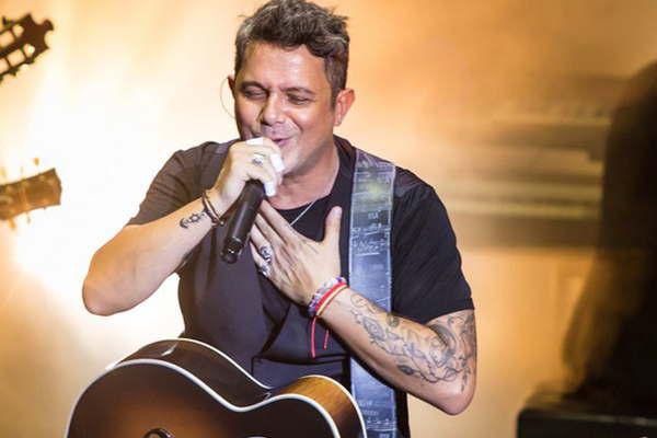 Sanz Boseacute Vives Fonsi y Peter Gabriel cantaraacuten en beneficio de Venezuela