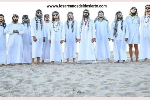 Los Arcanos del Desierto lleva la guaracha a la Avda Corrientes 