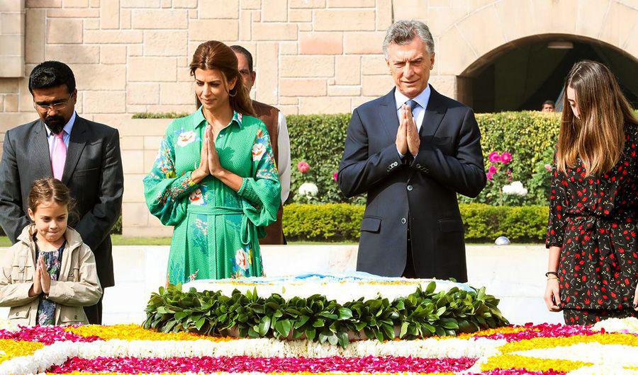 Mauricio Macri rindioacute homenaje a Mahatma Gandhi en la India