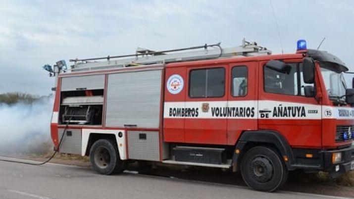 Un camioacuten sufrioacute incendio de carga de carboacuten