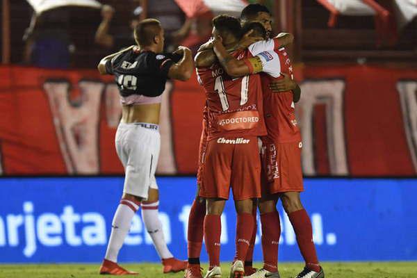Argentinos ganoacute pero sigue en el fondo de la tabla 
