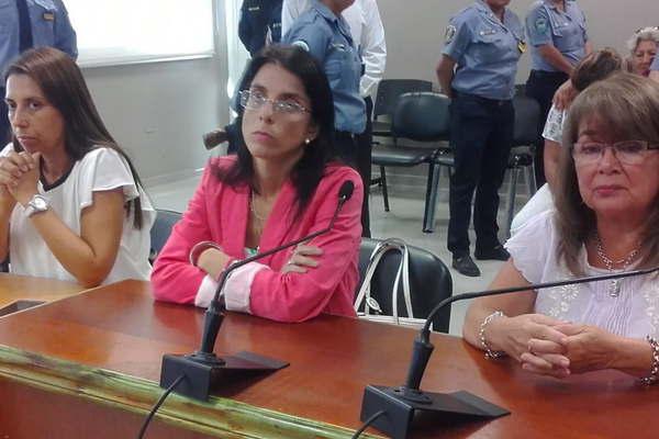 Tres deacutecadas seguras tras las rejas en Alsina 850