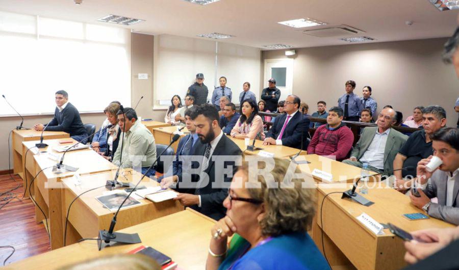 Prisioacuten perpetua para cuatro ex policiacuteas de la Comisariacutea 10ordf por la muerte de Vaacutezquez