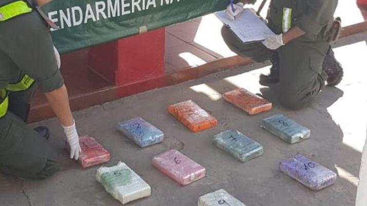 Detienen a saltentildeos con cocaiacutena en la Ruta 34