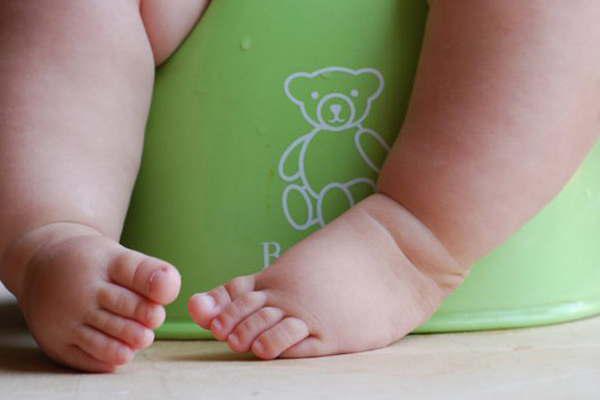 Advierten por el creciente nuacutemero de casos de diarreas infantiles que se producen durante el verano en el paiacutes