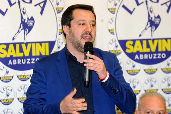 Impiden investigar a Salvini por el rechazo a migrantes