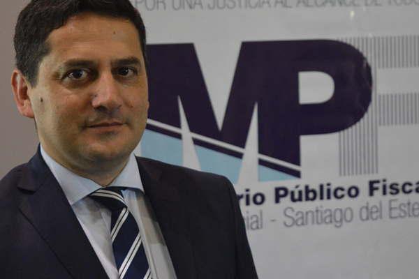 Jovencita graboacute a su padrastro en Whatsapp y lo apresan por abuso