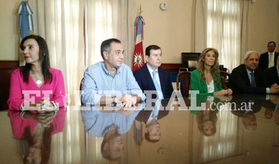 VIDEO Zamora y Finocchiaro firmaron convenio de inclusioacuten digital