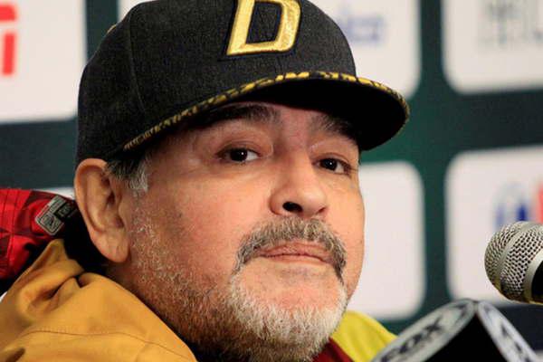 Maradona y su viacutenculo con Vero Ojeda- Estoy maacutes solo que Macri 