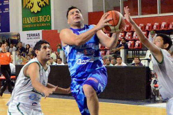 Nicolaacutes Avellaneda defiende la punta en el Ciudad