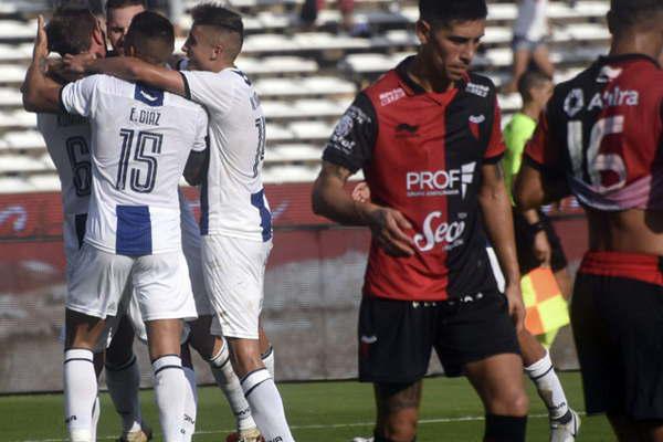 Talleres ganoacute y se metioacute en zona de Sudamericana  