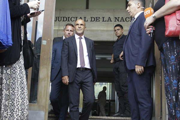 El juez Ramos Padilla envioacute pruebas que complican a Arribas en una trama de espionaje ilegal