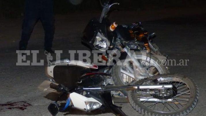 Frías- choque frontal de motos dejó dos heridos