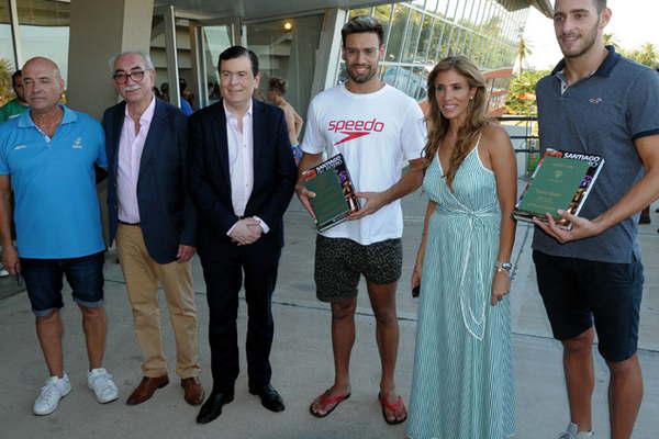 El Dr Zamora y su esposa en el Nacional