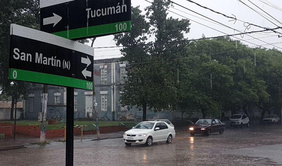 Una persistente lluvia cae sobre la Ciudad de la Amistad
