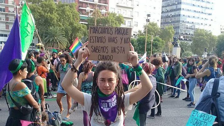 Miles de mujeres se concentraron para marchar a Plaza de Mayo