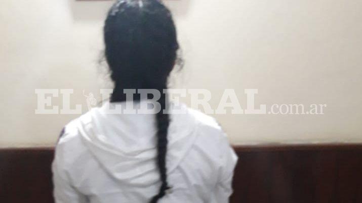 Detuvieron a la maestra jardinera acusada de abusar de su alumno de 3 antildeos