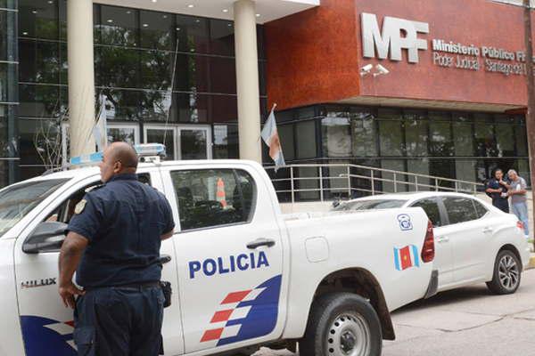 Detuvieron a la joven maestra jardinera acusada de haber abusado sexualmente de un nintildeo de 3 antildeos