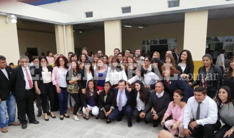 El gobernador Zamora inauguroacute el Colegio de Campo Gallo