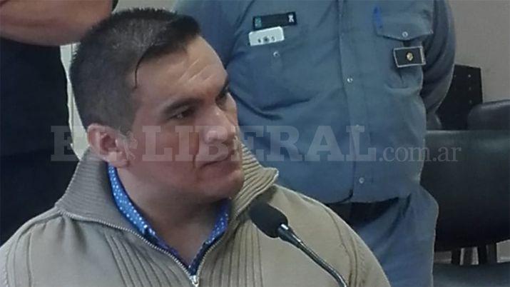 Juzgan al carnicero foacutebico por criacutemenes de dos hombres