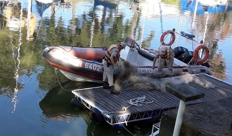 Prefectura secuestroacute redes en aguas del embalse Riacuteo Hondo