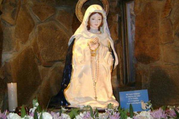Inscriben para un viaje a la Virgen de los Tres Cerritos en la provincia de Salta