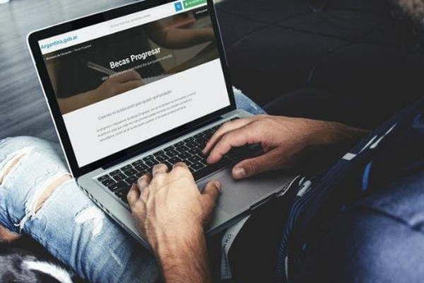 Brindan informacioacuten sobre las inscripciones para las Becas Progresar