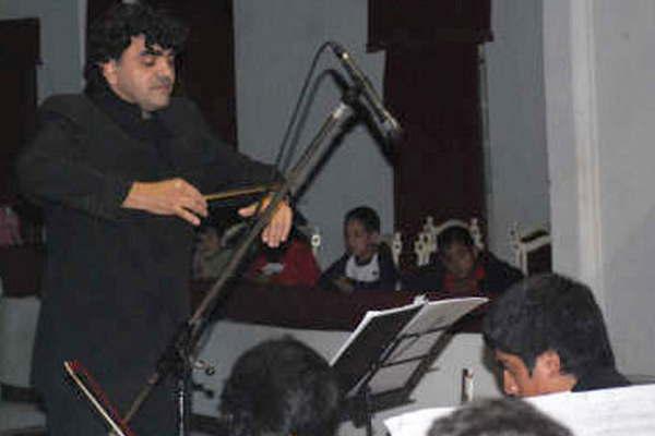 Orquesta Ensamble Santiago Liacuterica presentaraacute el Ciclo Tchaikovsky